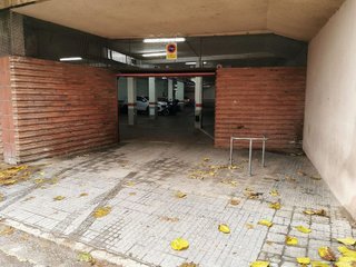 Garaje en venta en Montmeló