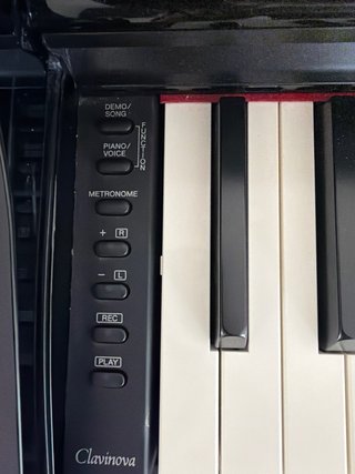 Yamaha Clavinova CLP-525 Negro Pulido + Banqueta