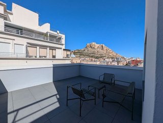 Oficina en alquiler en Casco Antiguo - Santa Cruz en Alicante