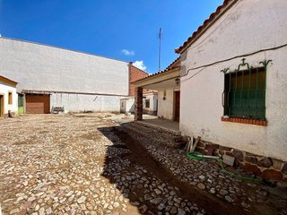 Casa adosada en venta en Argamasilla de Calatrava