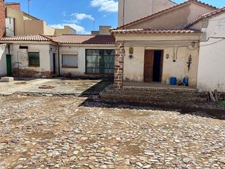 Casa adosada en venta en Argamasilla de Calatrava