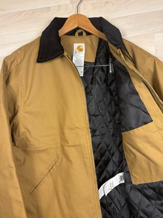 Chaqueta Carhartt Rework Marrón y Negra
