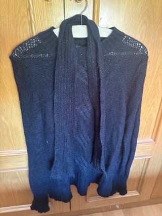 Jersey negro tejido con detalles calados
