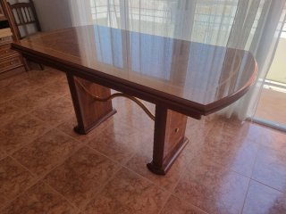 Mesa de comedor extensible de madera