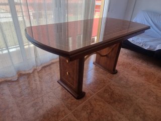 Mesa de comedor extensible de madera