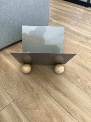 Revistero/organizador Ikea metal y madera