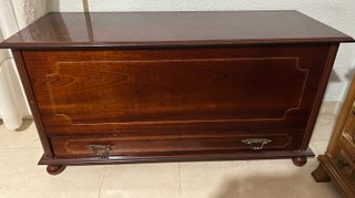 Arcón de madera diseño clásico