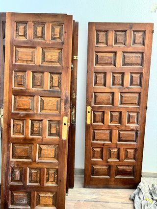 Puerta de madera de roble