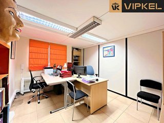 Oficina en venta en Ensanche - Sar en Santiago de Compostela