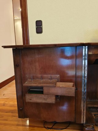 Mueble auxiliar madera antiguo