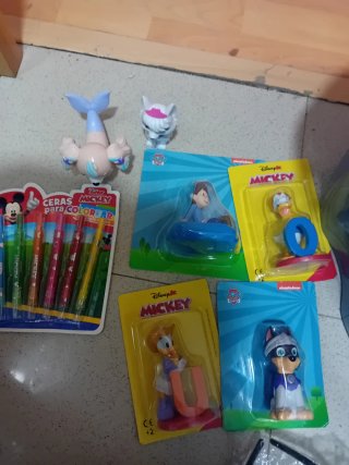 Figuras Disney y Paw Patrol