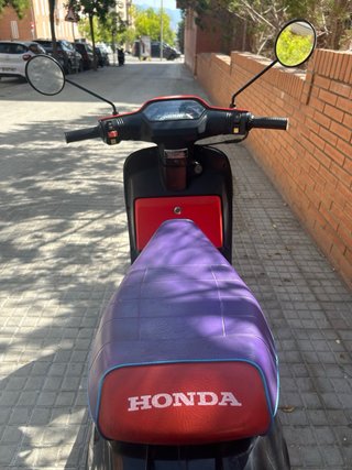 Honda Vision 50cc Scooter