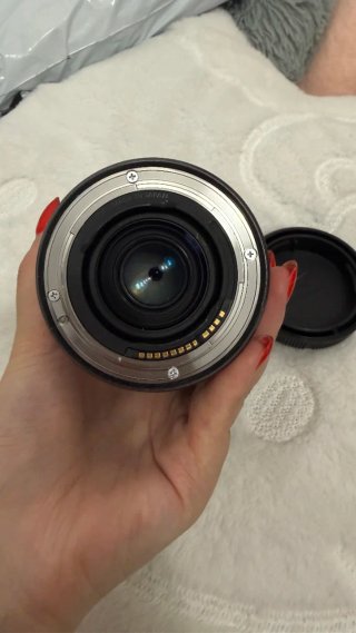 Canon 28-70mm F2.8