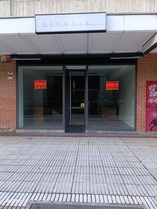 Local comercial en venta en Ermitagaña - Mendebaldea en Pamplona