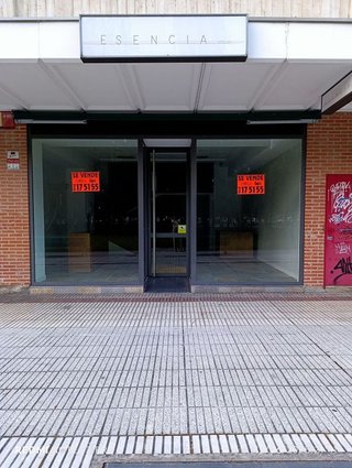 Local comercial en venta en Ermitagaña - Mendebaldea en Pamplona