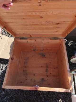 Caja de madera grande