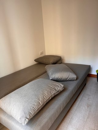Sofá cama IKEA ÄLVDALEN con almacenaje