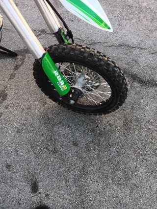 Moto infantil cross verde y blanca