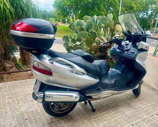 Suzuki AN 650 Executive Maxi Scooter Gris