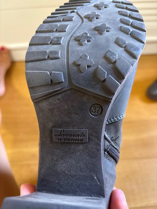 Botas altas marrones con hebilla