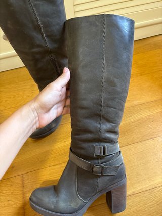 Botas altas marrones con hebilla