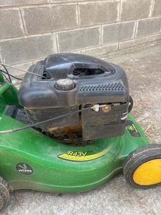 Cortacésped John Deere R43V