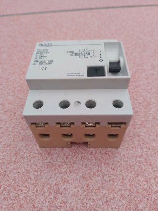 Interruptor Diferencial Simón 40A