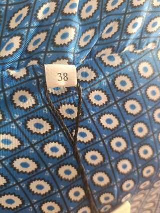 Vestido Sandro azul y blanco estampado