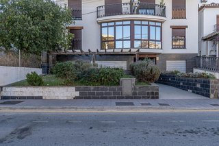 Local comercial en venta en Cájar
