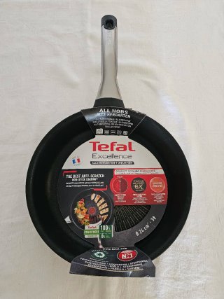 Sartén Tefal Excellence 24cm Antiadherente
