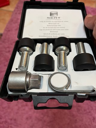 Tornillos antirrobo VW GOLF TIGUAN CADDY SHARAN Q7