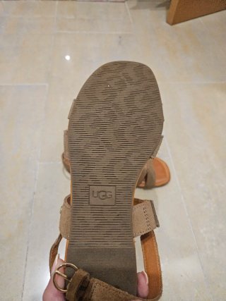 Sandalias UGG Marrones