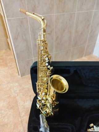 Saxofón JINBAO JBFH-701 Dorado con funda JINBAO