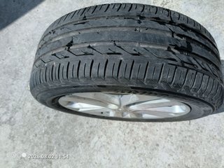 Rueda Nissan Juke 215/55 R17 94W