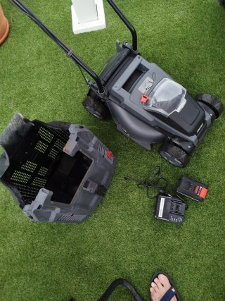 Cargador y Batería Cortacésped Kraftixx