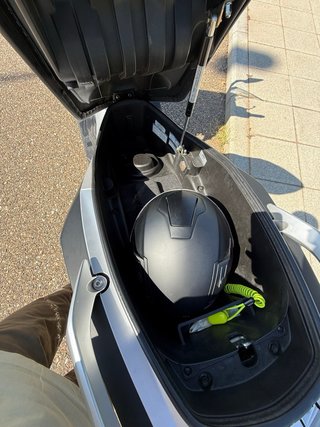 Sym Cruisym 125cc Maxi Scooter Negra/Plata