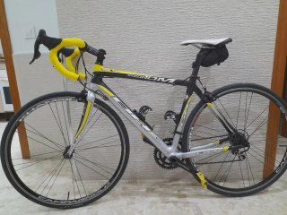Bicicleta BH Carbono Carrera