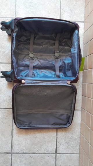 Maleta de cabina Lucasport morada 37x26x50.5cm