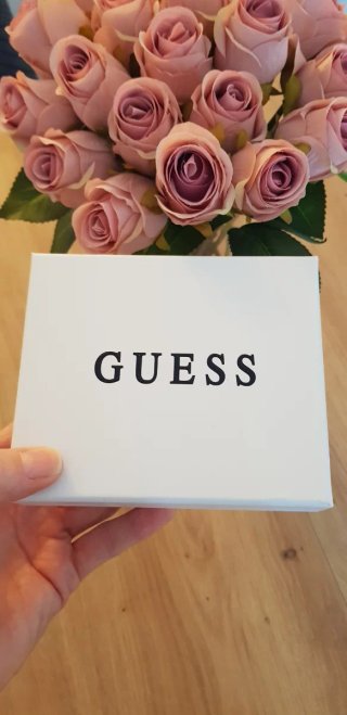 Cartera Guess