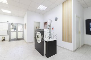 Local comercial en alquiler en San Isidro - Los Almendros en Alcalá de Henares