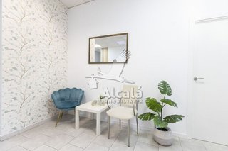 Local comercial en alquiler en San Isidro - Los Almendros en Alcalá de Henares