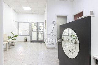 Local comercial en alquiler en San Isidro - Los Almendros en Alcalá de Henares