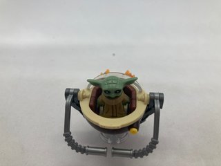 Minifigura Star Wars Grogu en Aerocuna