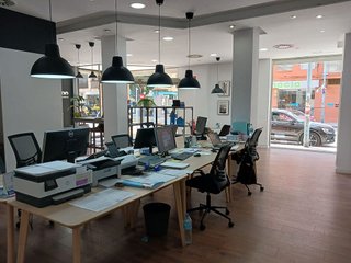 Local comercial en alquiler en Zona Metro - Auditorio en Paiporta