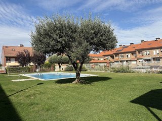 Casa adosada en venta en Villamediana de Iregua