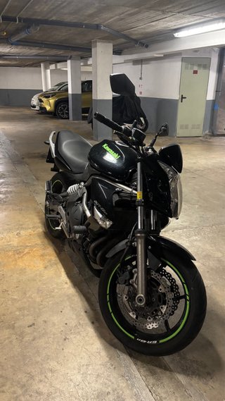 Kawasaki ER6N Negra Moto Naked