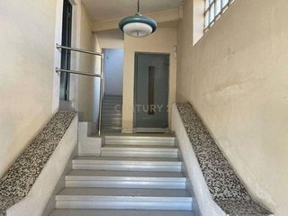 Nave industrial en alquiler en Tres Olivos - Valverde en Madrid