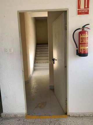 Nave industrial en alquiler en Tres Olivos - Valverde en Madrid
