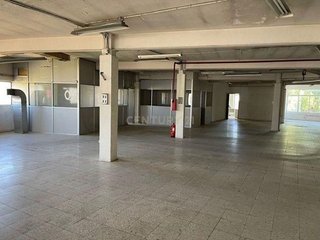 Nave industrial en alquiler en Tres Olivos - Valverde en Madrid