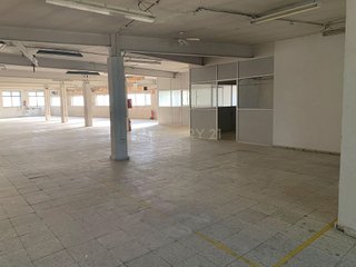 Nave industrial en alquiler en Tres Olivos - Valverde en Madrid